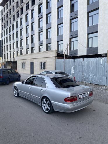 Mercedes-Benz: Mercedes-Benz E-Class: 2001 г., 2.6 л, Типтроник, Газ, Седан