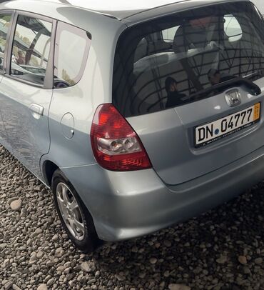 меняю дом на машину: Honda Jazz: 2006 г., 1.4 л, Вариатор, Бензин, Хетчбек