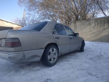 Mercedes-Benz: Mercedes-Benz W124: 1988 г., 2.6 л, Механика, Бензин, Седан — 7