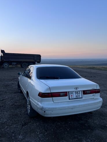 Toyota: Toyota Camry: 2000 г., 2.2 л, Автомат, Бензин, Седан