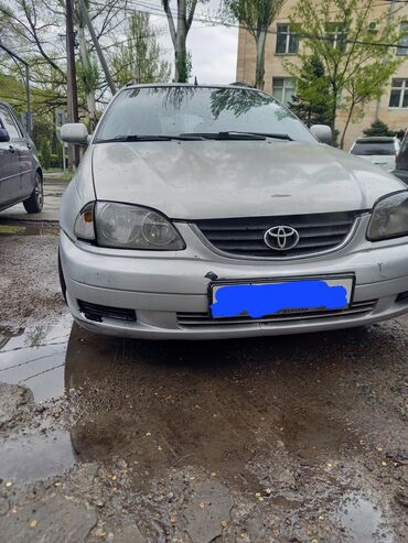 Toyota: Toyota Avensis: 2000 г., 2 л, Механика, Дизель, Универсал