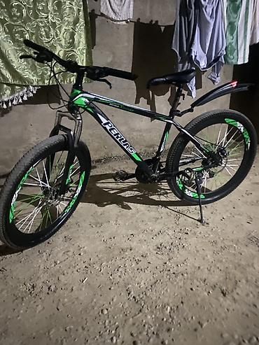 irşad electronics velosiped: Perlas dağ velosipedi - Rəng: qara-yaşıl dizayn, reflektor detallar - — 2