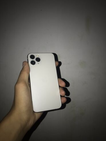 муляж для айфона: IPhone 11 Pro, Б/у, 64 ГБ, White Titanium, Защитное стекло, Чехол, 78 %