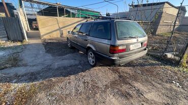 Volkswagen: Volkswagen Passat: 1989 г., 1.8 л, Механика, Бензин, Универсал