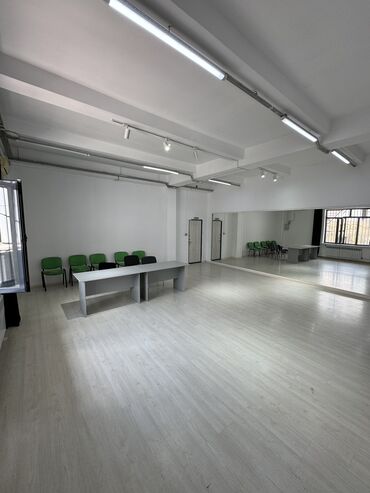 торговый центр аренда: Сдаю Офис, 60 м², В бизнес центре