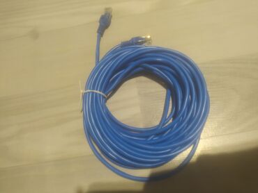 lan кабель: Lan кабель 8-ми жильный! б/у 10 метров. в наличии 2 кабеля. 200сомов