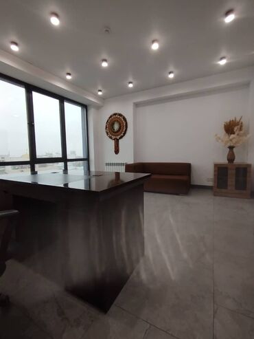 Офисы: Сдаю Офис, 173 м², В бизнес центре, 1 линия, С отдельным входом — 6