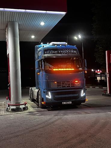 вольво тягач: Тягач, Volvo, 2002 г., Тентованный — 10