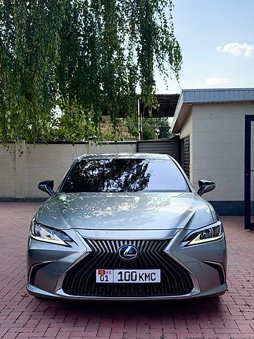 жили машина: Lexus ES: 2018 г., 2.5 л, Автомат, Бензин, Седан — 1
