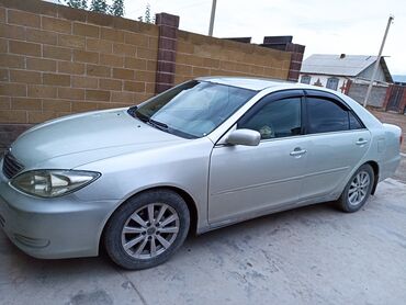 срочно продам авто в связи с переездом: Toyota Camry: 2003 г., Автомат, Бензин, Седан