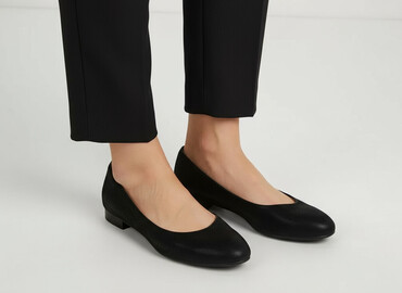 jak czyścić buty skórzane lasocki: Flat shoes for women, size 40