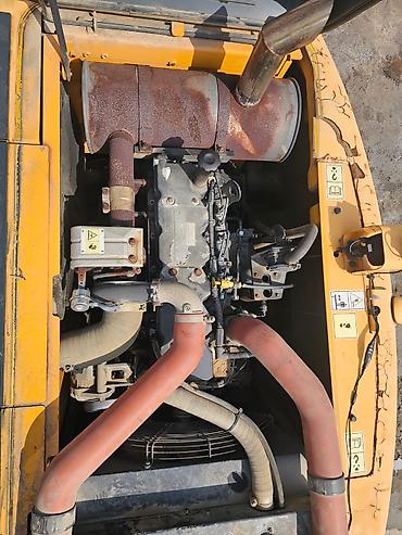 Ремонт промышленного оборудования: Профессиональный ремонт гусеничных экскаваторов Hyundai HX520 и — 8