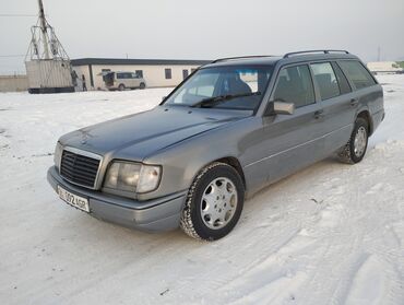 Mercedes-Benz: Mercedes-Benz 220: 1993 г., 2.2 л, Механика, Бензин, Универсал