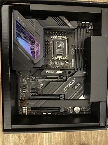 asus rog strix g16: Ana Platası Asus ROG Strix Z690-E, İşlənmiş — 2