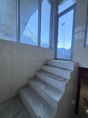 Mənzil kirayələyirəm: 10 otaq, 120 kv. m — 7