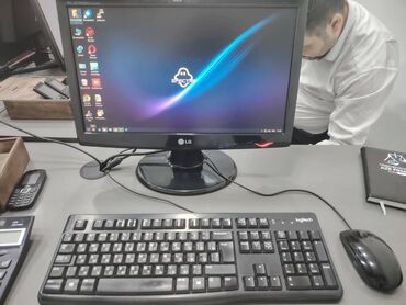 Masaüstü kompüterlər və iş stansiyaları: Masaüstü kompüterlər işləkdir. 6 ədəd PC, 6 ədəd monitor, 6 ədəd — 7