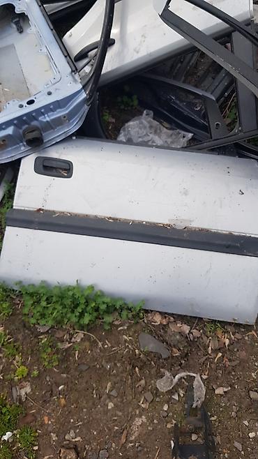 Автозапчасти: Продаётся 3 
двери на Opel Zafira — 1