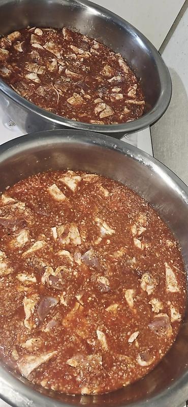 Мясо маринованое для шашлыка готовое от 500 сомов и выше за 1 кг at lalafo.kg Мясо маринованое для шашлыка готовое от 500 сомов и выше за 1 кг