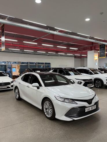 Toyota: Toyota Camry: 2019 г., 2.5 л, Автомат, Бензин, Седан — 2
