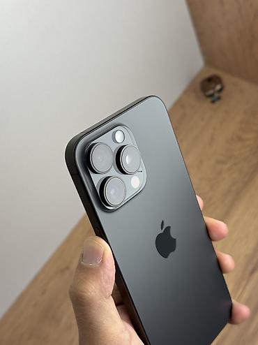 sony i pro: IPhone 15 Pro Max, Б/у, 256 ГБ, Black Titanium, Защитное стекло, Чехол, Кабель, 85 % — 2