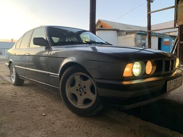 Продажа авто: BMW 520: 1988 г., 2 л, Механика, Бензин, Седан