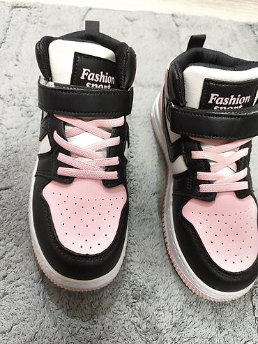 Кроссовки детские Fashion Sport 36 размер (маломерит на размер 22 см)