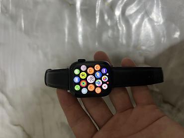 смарт часв: Смарт-часы в стиле Apple Watch с кожаным ремешком (черный) - — 4
