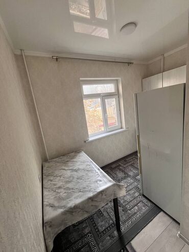 Продажа квартир: 1 комната, 33 м², 105 серия, 2 этаж, Евроремонт