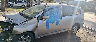 Honda Stream: 2003 г.