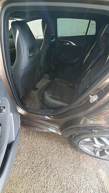 Infiniti: Infiniti : 2016 г., 2 л, Робот, Бензин, Хэтчбэк — 10