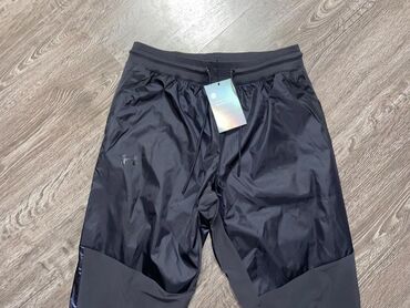 шапочки с надписями: Мужские брюки, S, Under Armour, Новый
