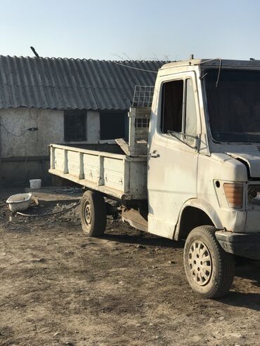 Mercedes-Benz: Mercedes-Benz Спринтер: 2.4 л, Механика, Дизель