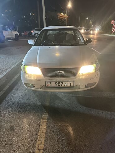 Nissan: Nissan Sunny: 2004 г., 1.5 л, Автомат, Бензин, Седан