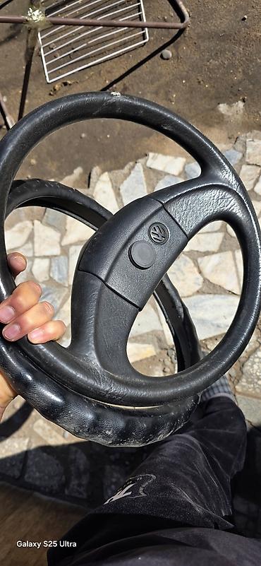 руль малибу: Рулевое колесо Volkswagen - Оригинальный трехспицевый руль VW с — 1
