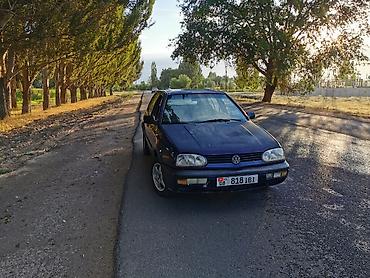 a8 d2: Volkswagen Golf: 1992 г., 1.8 л, Механика, Бензин, Хэтчбэк — 1