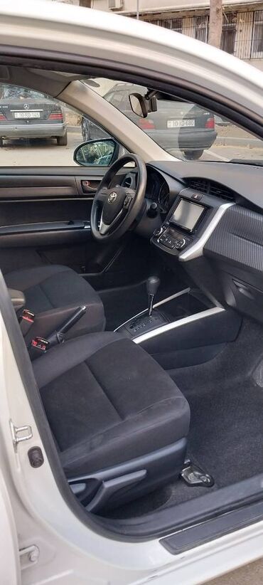 Toyota: Toyota Corolla: 1.5 l | 2020 il Universal — 3