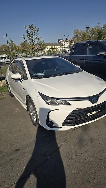 honda corolla: Toyota Corolla: 2020 г., 1.8 л, Вариатор, Гибрид, Седан — 2