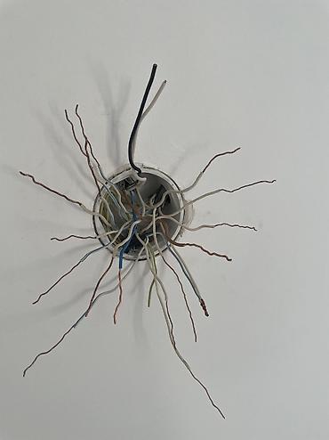 Электрики: Электрик | Монтаж проводки, Перенос электроприборов, Прокладка, замена кабеля Больше 6 лет опыта — 6