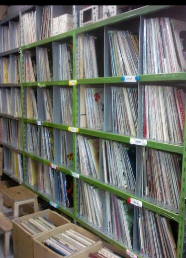 Виниловые пластинки: Рок металл диско инструменталка джаз классика очень много пишите — 17