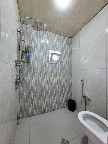 Günlük kirayə evlər: 110 kv. m, 3 otaqlı — 12