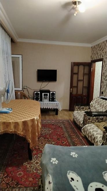 Mənzil kirayələyirəm: 2 otaqlı, 60 kv. m -da lalafo.az — 8 Mənzil kirayələyirəm: 2 otaqlı, 60 kv. m — 8