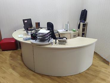 Ofis mebeli: Ofis üçün mebel dəsti – açıq ağ palıd rəngində Tərkib: - İkiqat kitab — 2