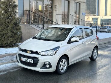 Chevrolet: Chevrolet Spark: 2016 г., 1 л, Вариатор, Бензин, Хэтчбэк