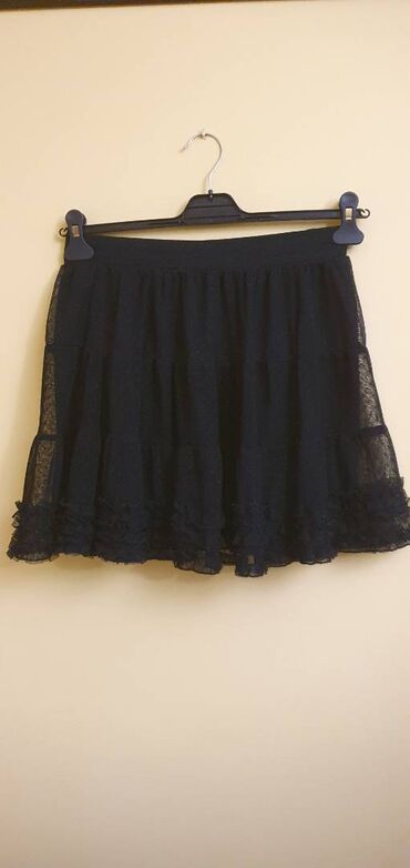 Suknje: Suknje M veličine za zimu i ostale sezone. 1 kom - 500din 2 kom - na lalafo.rs — 12 Suknje: Suknje M veličine za zimu i ostale sezone. 1 kom - 500din 2 kom - — 12