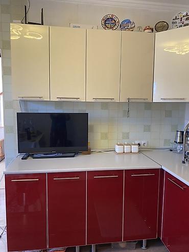 silver kitchen: Кухонный гарнитур угловой - Планировка: Г‑образная, с рабочим углом и — 2
