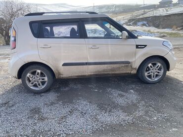 афто бишкек: Kia Soul: 2011 г., 1.6 л, Автомат, Бензин, Внедорожник