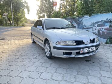 делика машина: Mitsubishi Carisma: 2000 г., 1.8 л, Механика, Бензин, Хэтчбэк