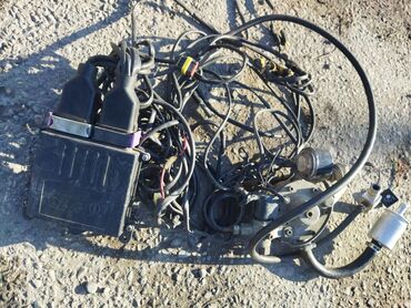Другой транспорт: Продаю электро компрессор, стоп фонарики для газель, канистры, шины — 16
