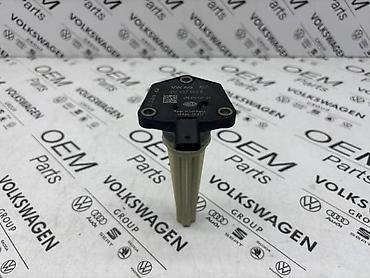 bolt sinhronizovano: SENZOR NIVOA ULJA 05L ZA VOLKSWAGEN TIGUAN, TOURAN, PASSAT B8 . - — 2