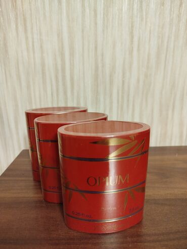 Ətriyyat: Köhnə parfumlar Opium 7,5 ml Fidji 14 ml. Climat 14 ml. Joze 50